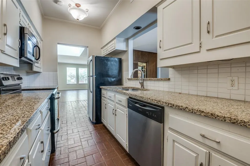 7434 Wellcrest Drive