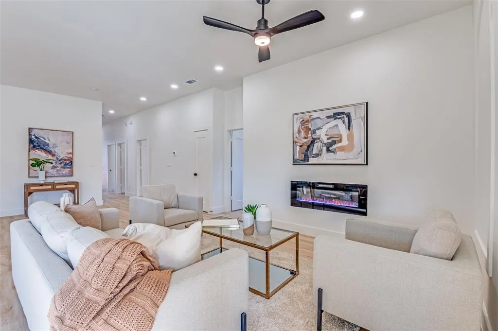 5720 Hunters Bend Lane