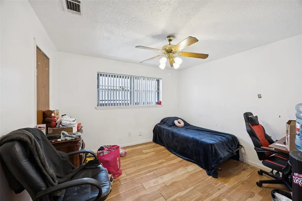 8332 Foxwood Lane