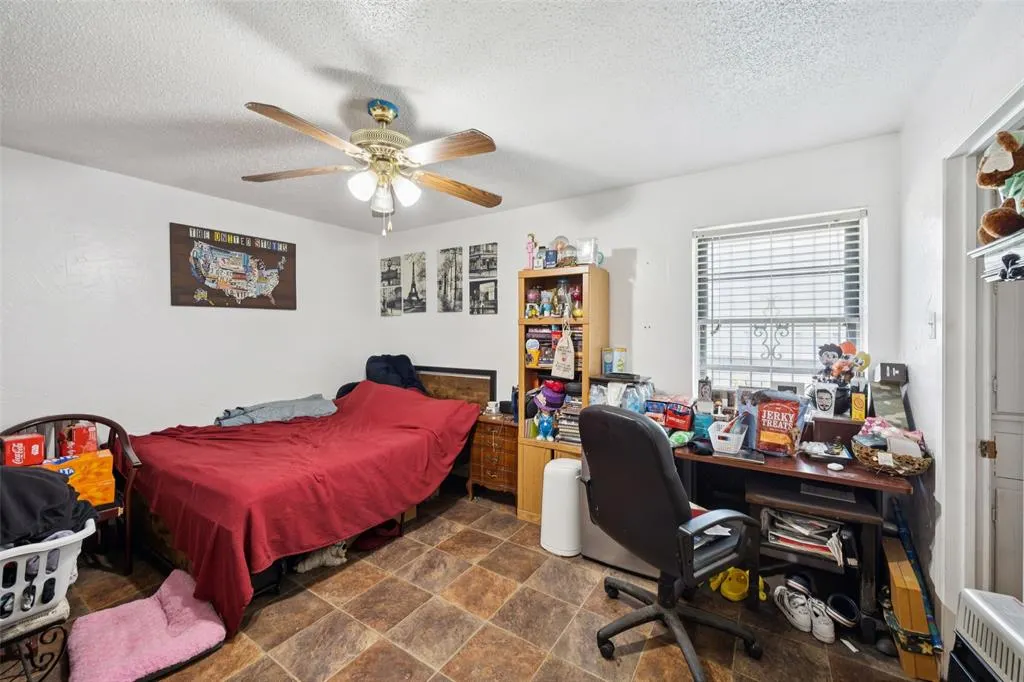 8332 Foxwood Lane
