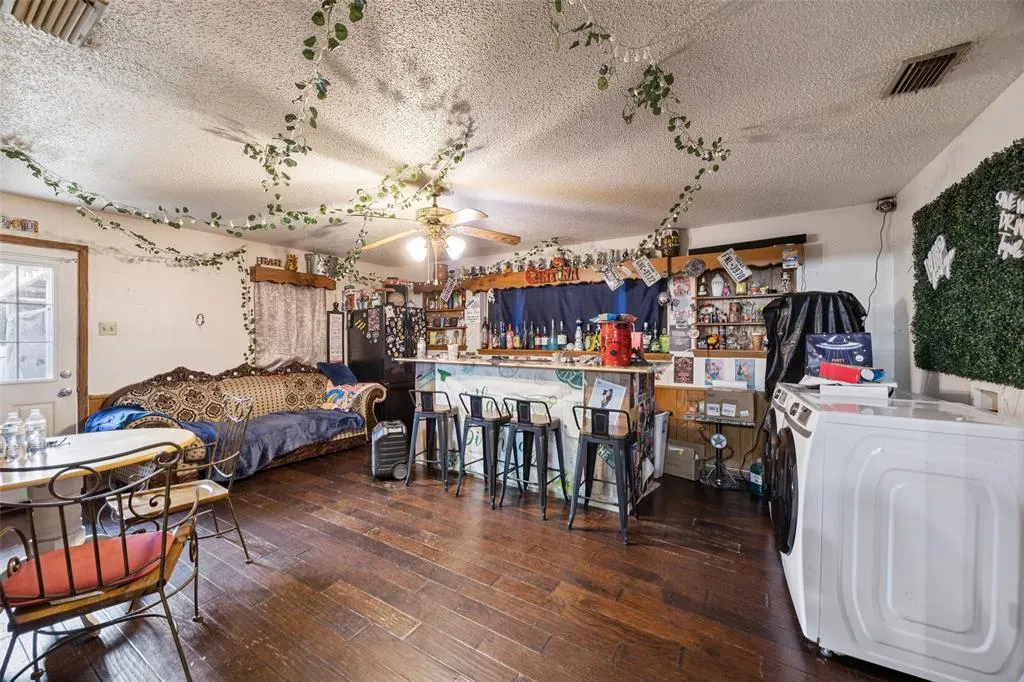 8332 Foxwood Lane