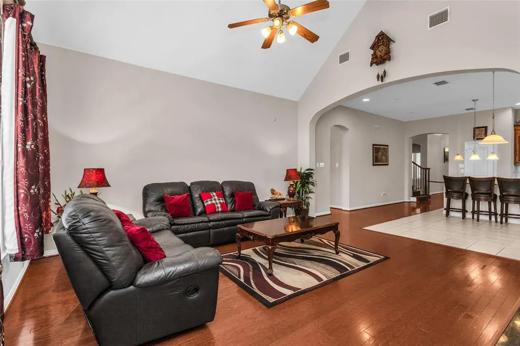 3207 Camden Bluff Road