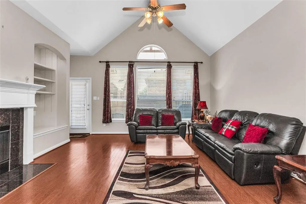 3207 Camden Bluff Road