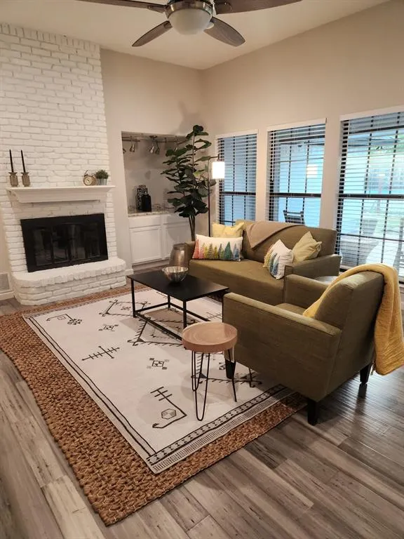 16235 Red Wood Circle W