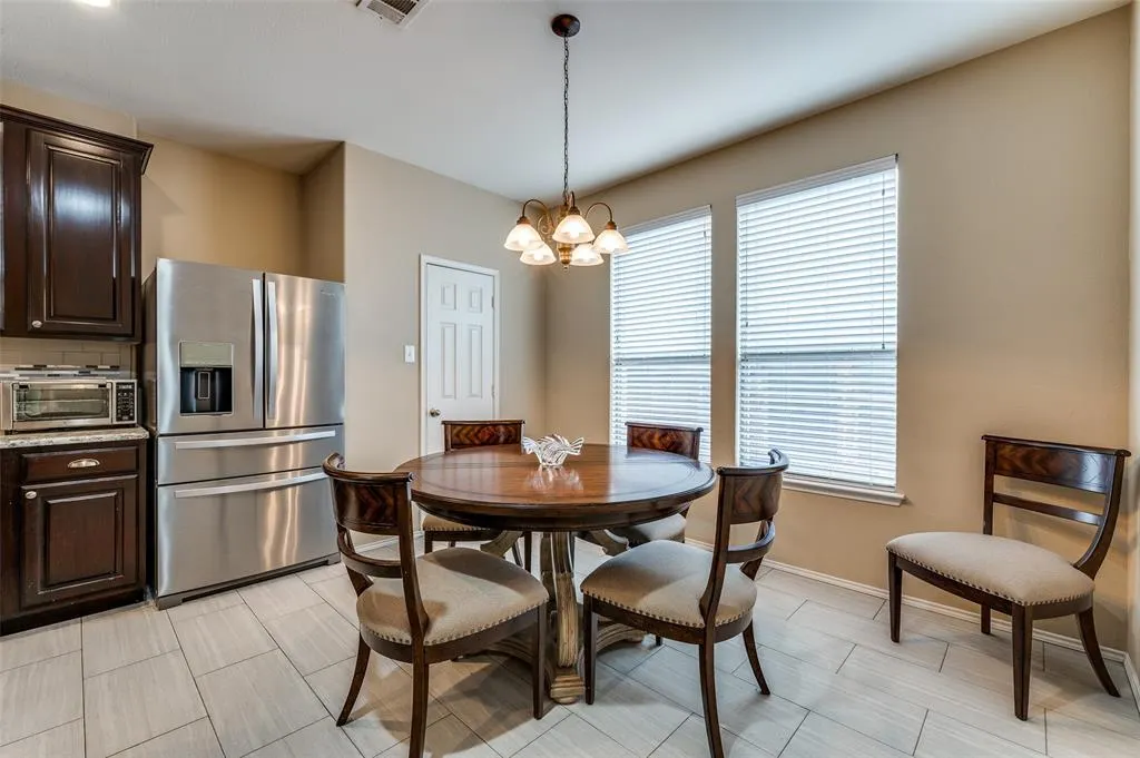 2748 Indian Oak Drive