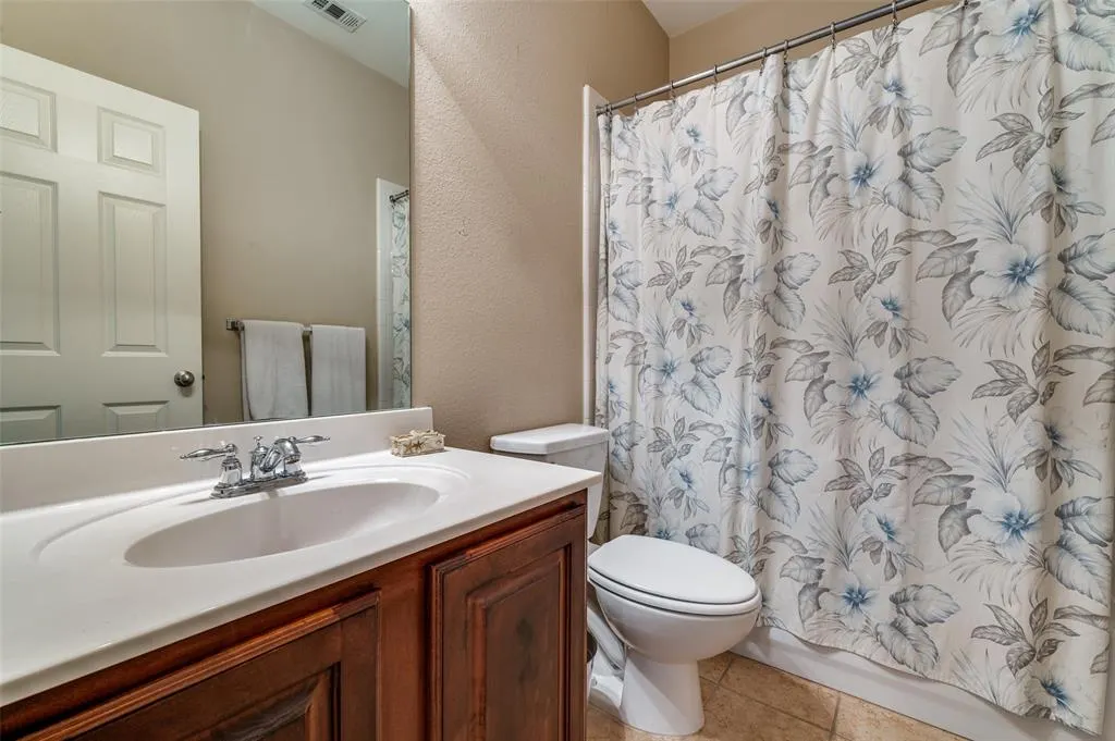 2748 Indian Oak Drive