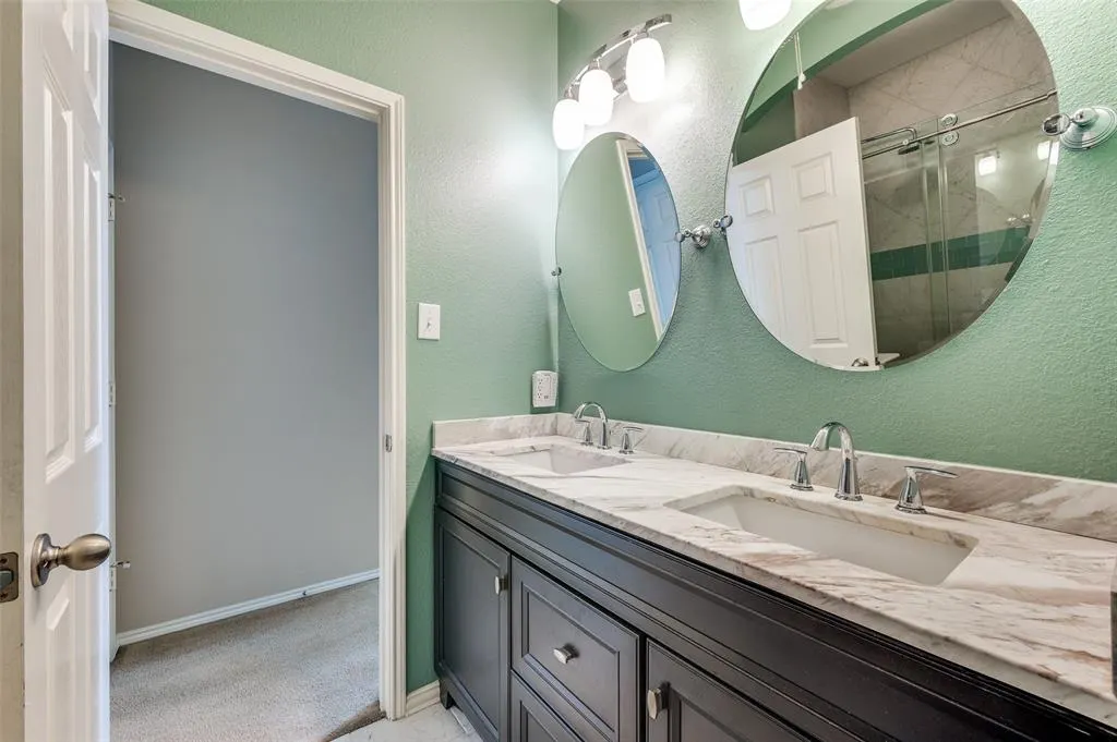 2748 Indian Oak Drive