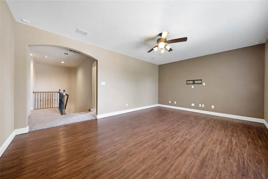 1716 Medina Lane
