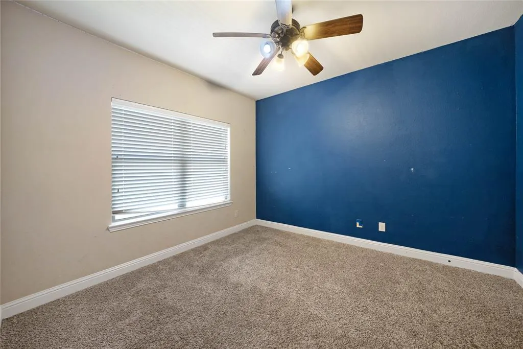 1716 Medina Lane