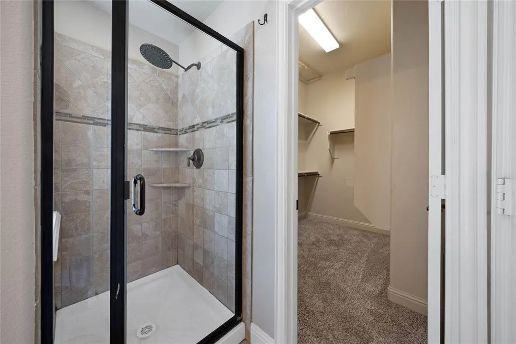 1716 Medina Lane