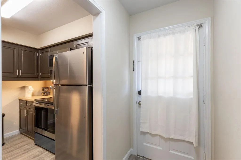 904 S Weatherred Drive, #904H