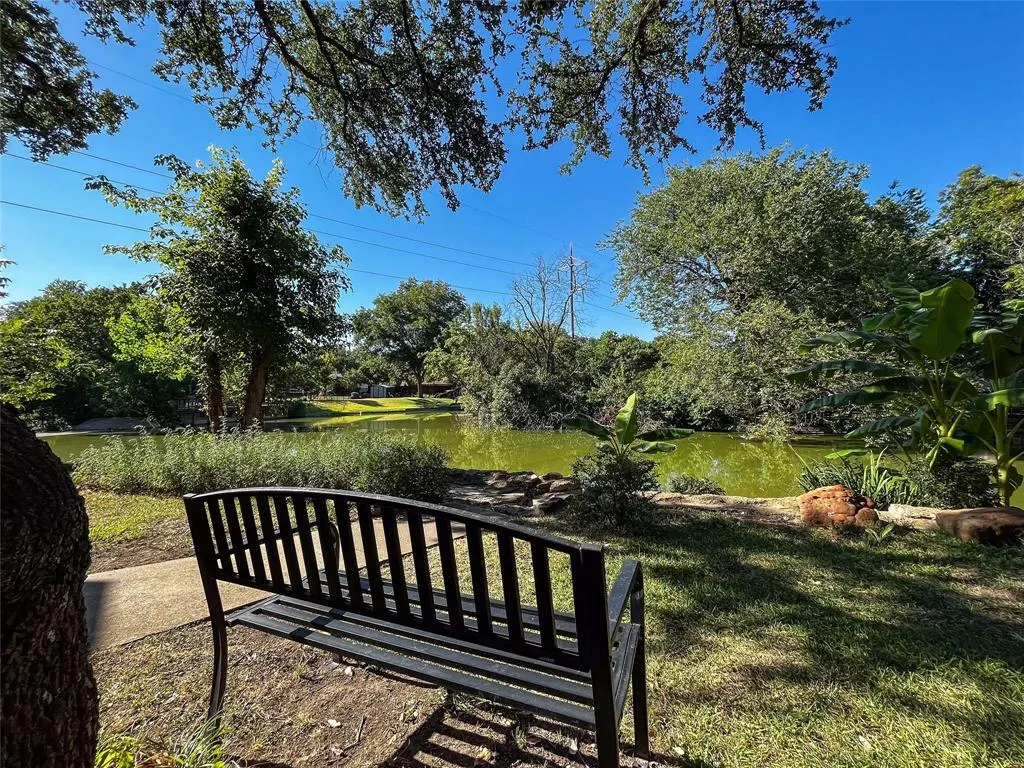 904 S Weatherred Drive, #904H