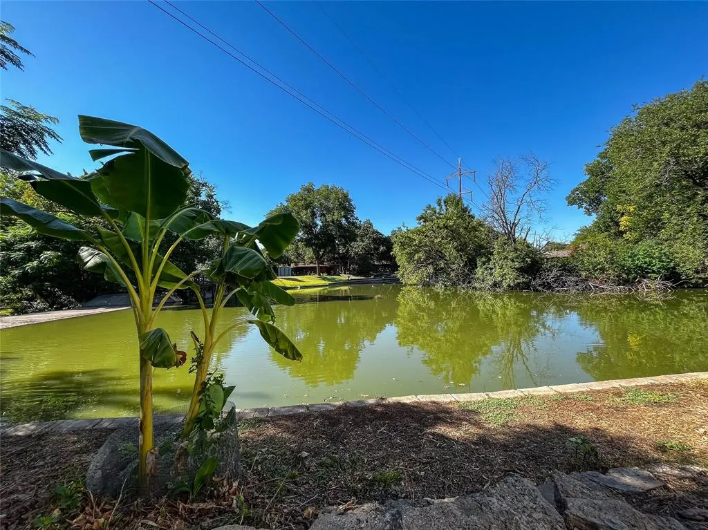 904 S Weatherred Drive, #904H