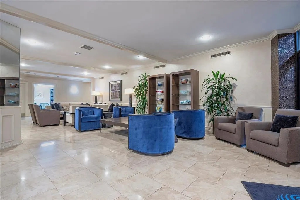 5200 Keller Springs Road, #736