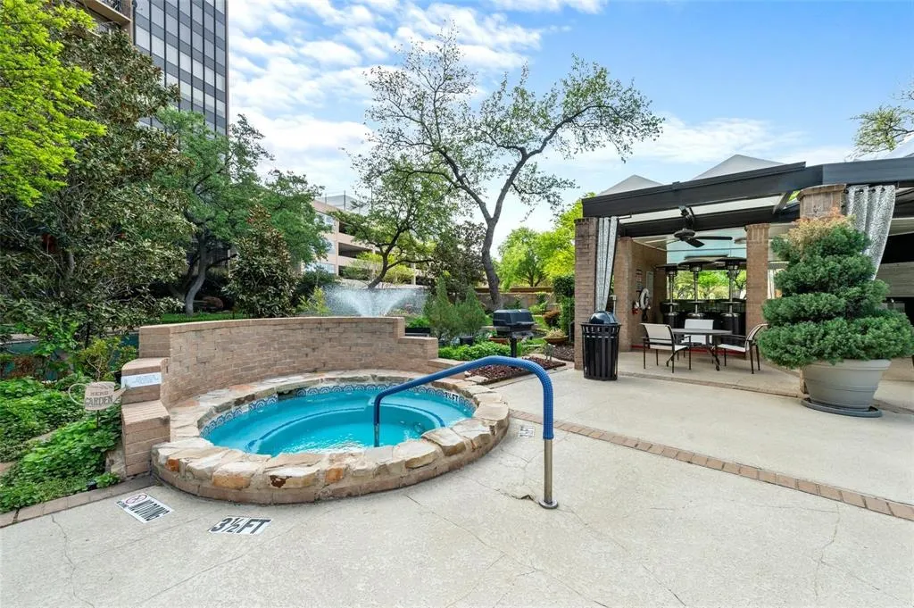 5200 Keller Springs Road, #736