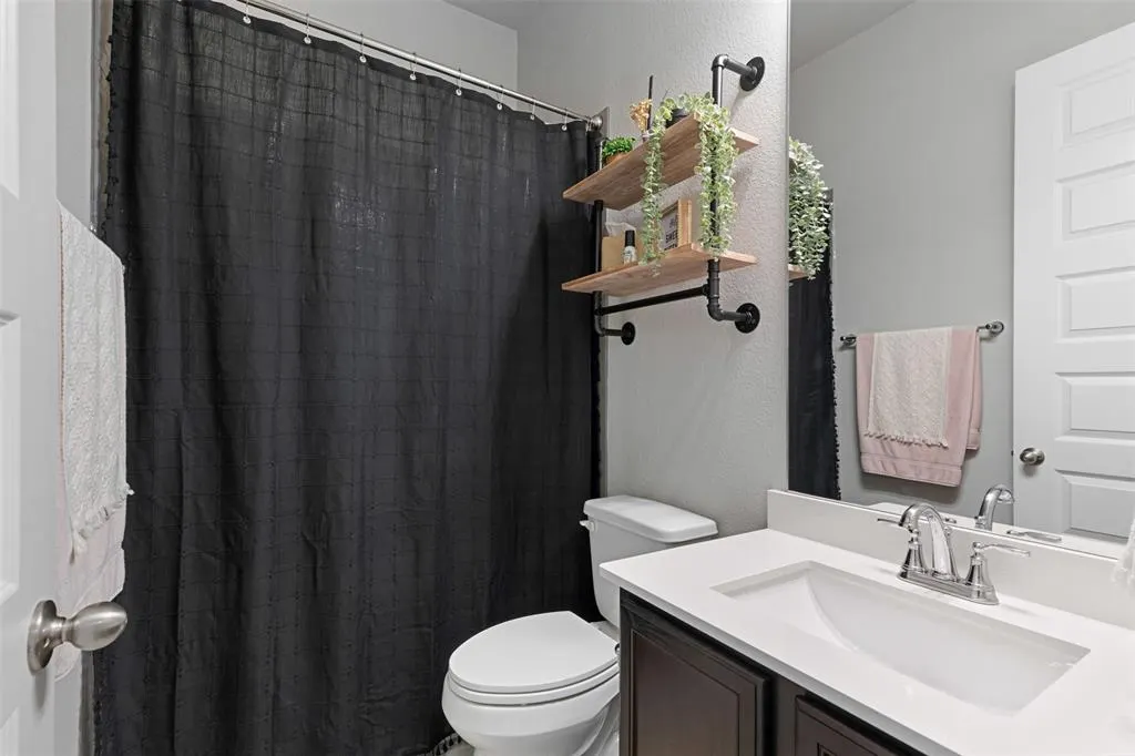 1305 Saddle Ridge Drive