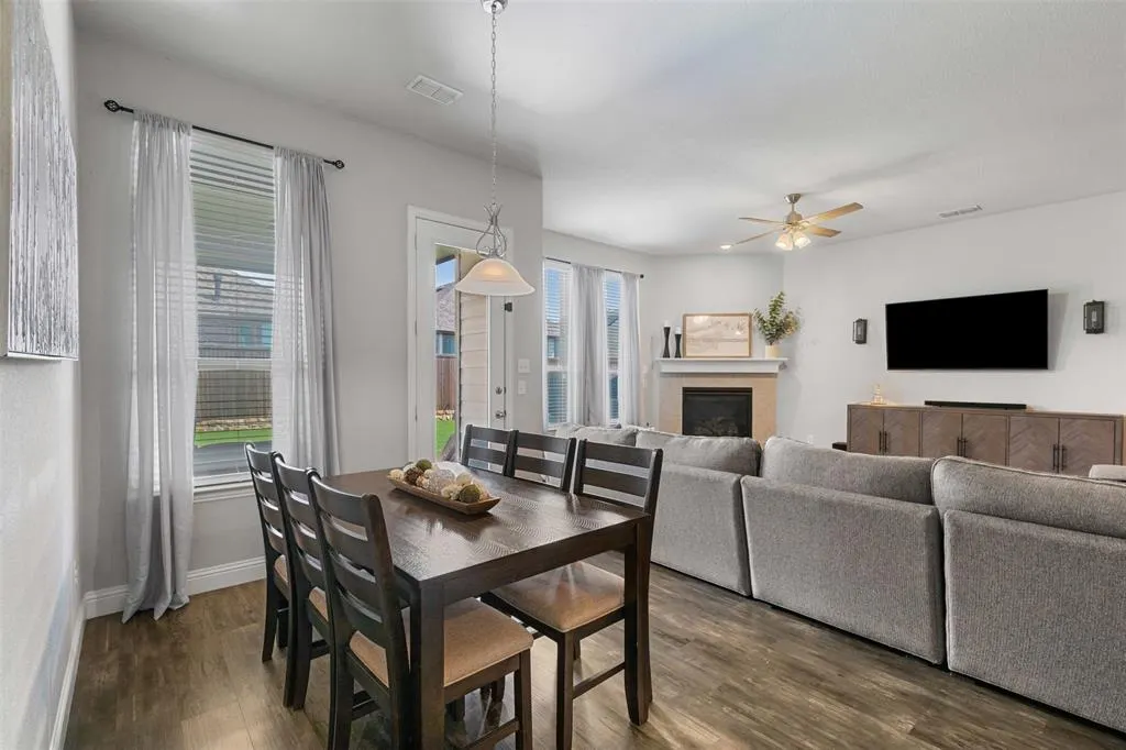 1305 Saddle Ridge Drive