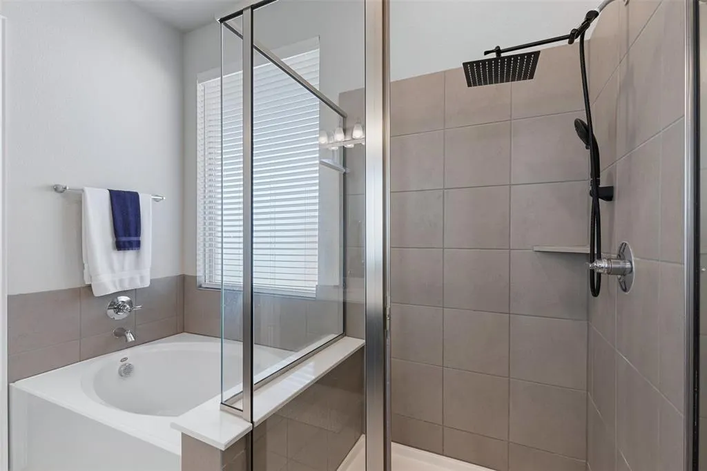 1305 Saddle Ridge Drive