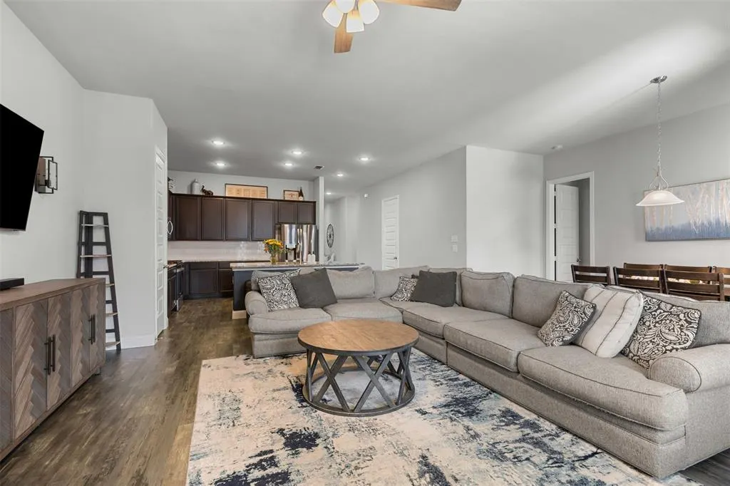 1305 Saddle Ridge Drive