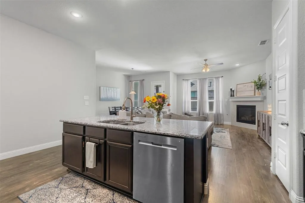 1305 Saddle Ridge Drive