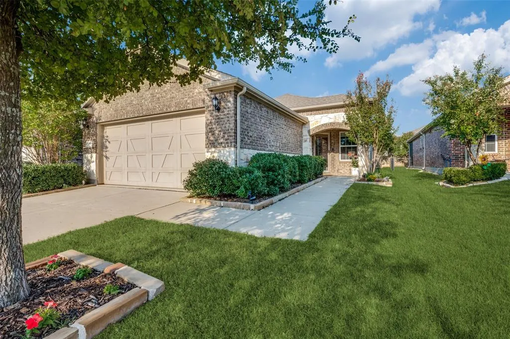 7609 Heritage Drive
