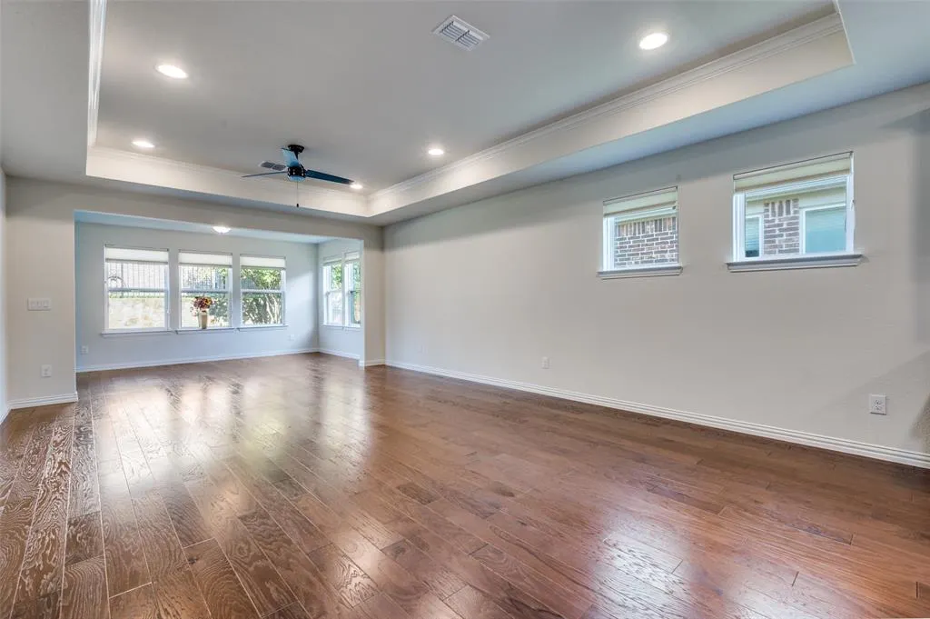7609 Heritage Drive
