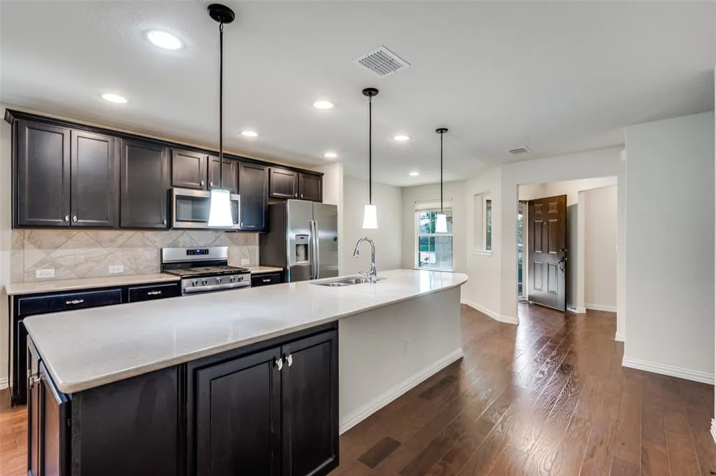 7609 Heritage Drive
