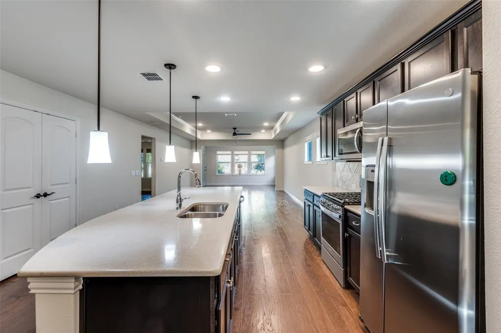 7609 Heritage Drive