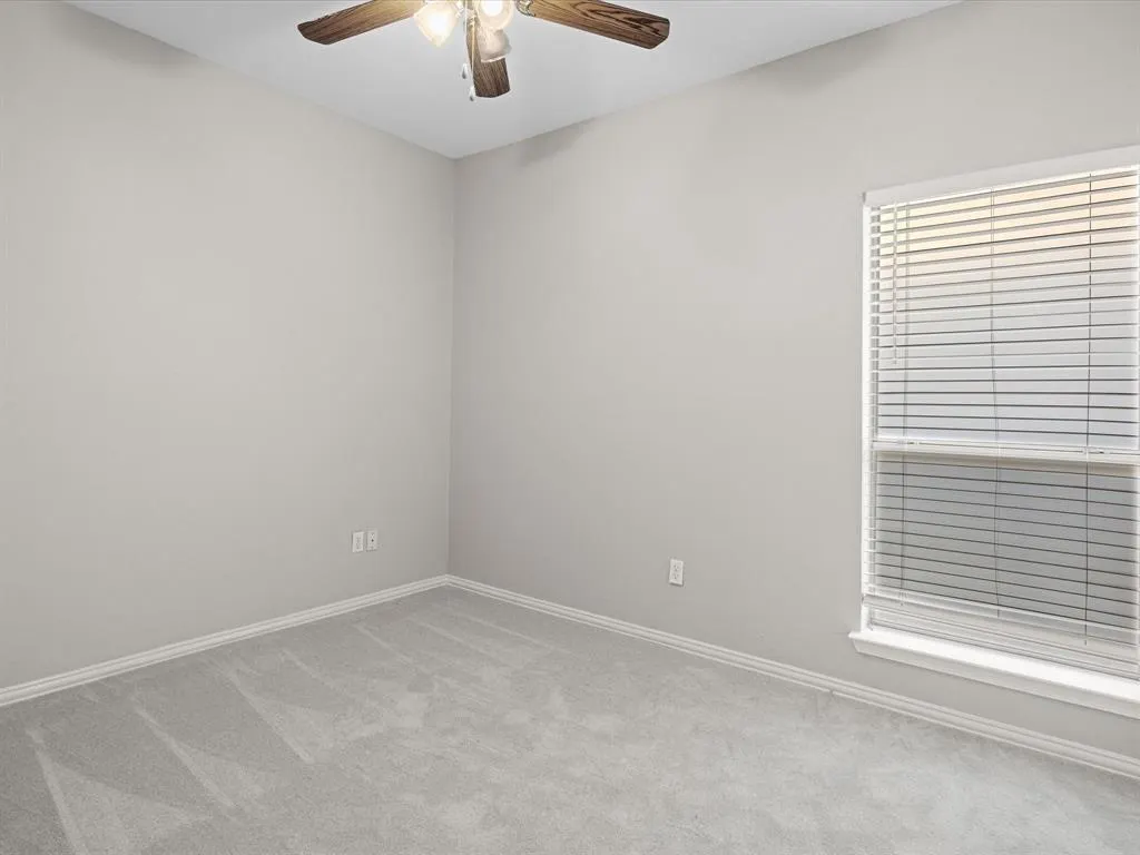 4104 N Hall Street, #326