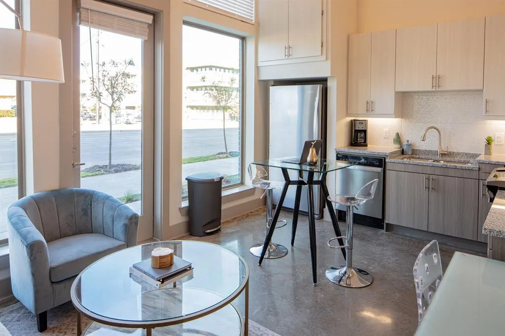 830 N Zang Boulevard, #1310