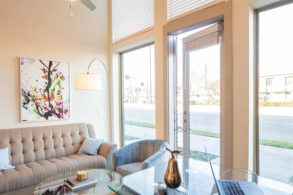830 N Zang Boulevard, #1310