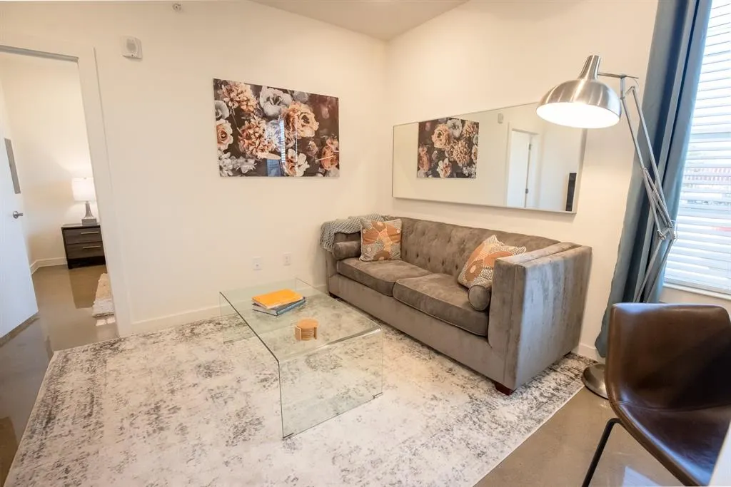 120 N Madison Avenue, #1210