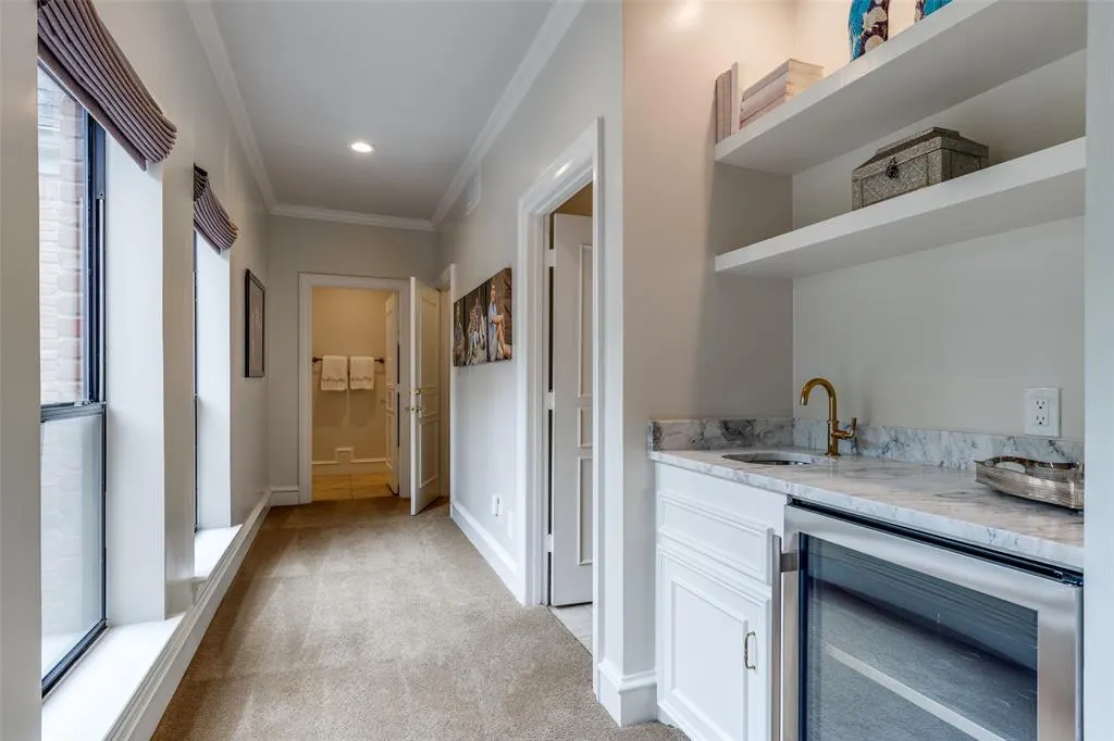 17316 Club Hill Lane