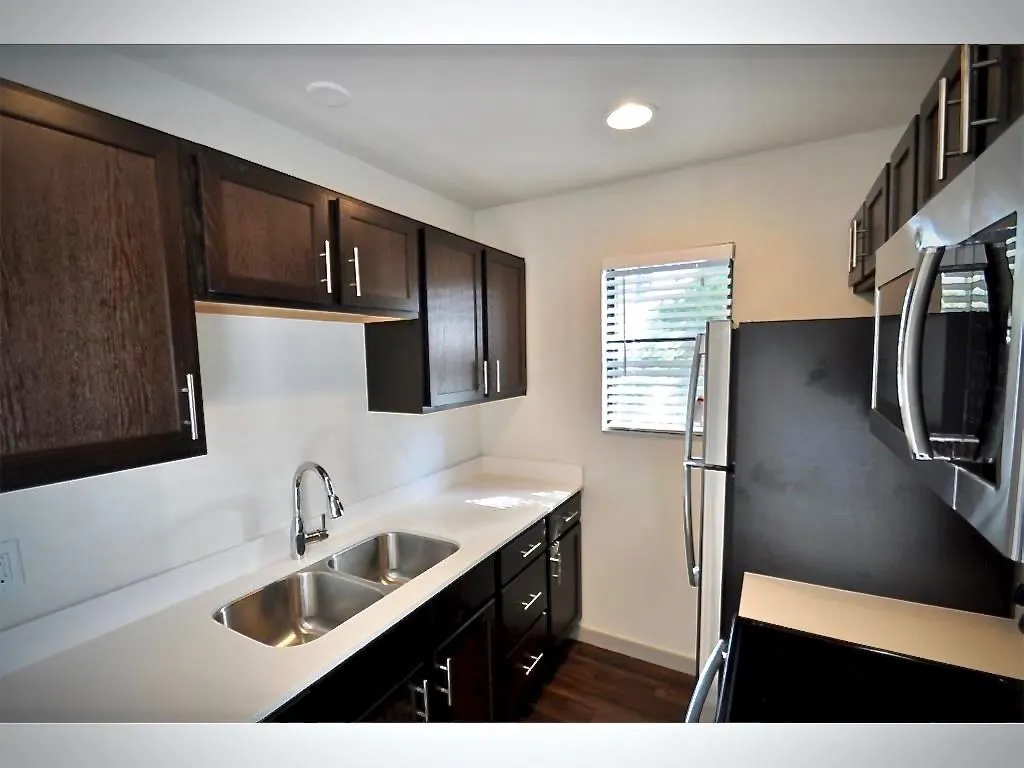 2806 Reagan Street, #209