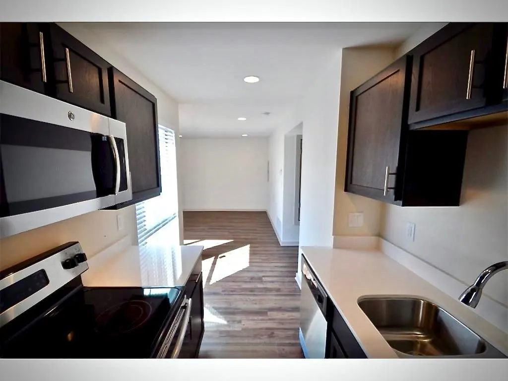 2806 Reagan Street, #209