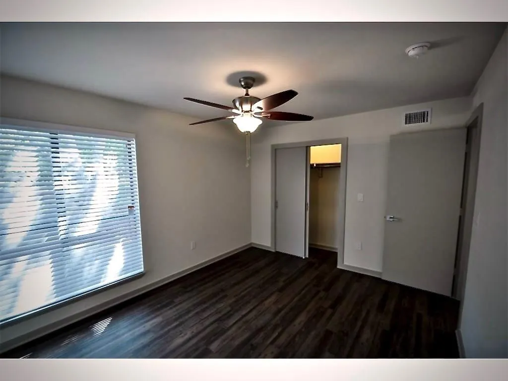 2806 Reagan Street, #209
