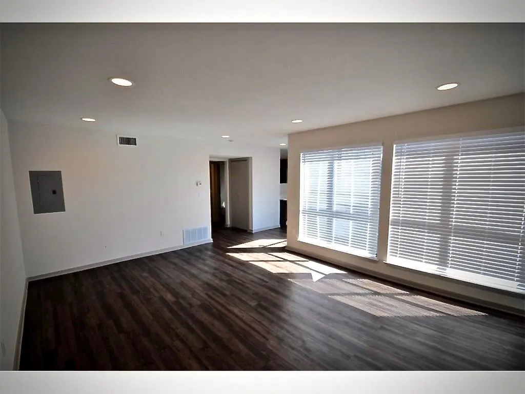 2806 Reagan Street, #209