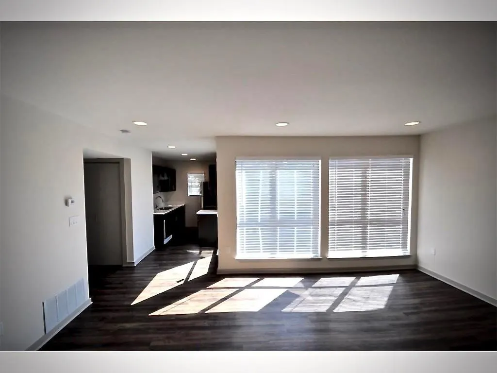 2806 Reagan Street, #209