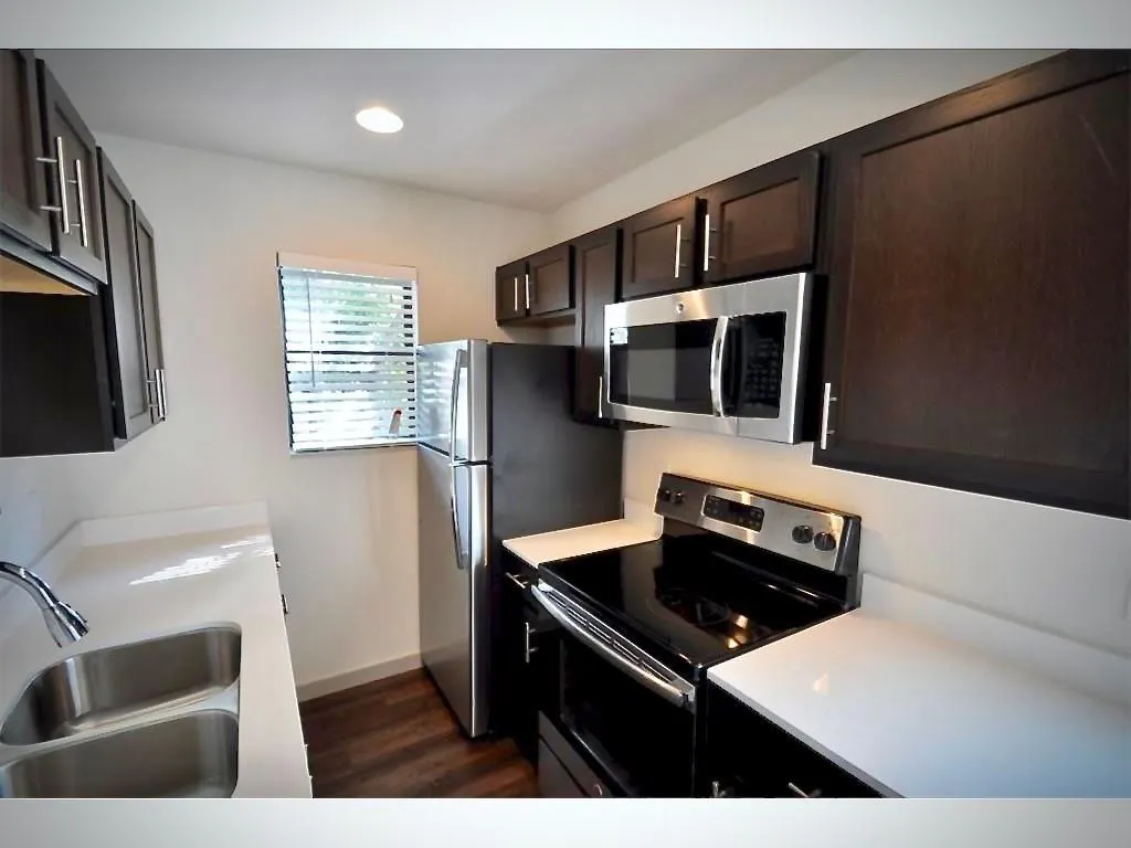 2806 Reagan Street, #209