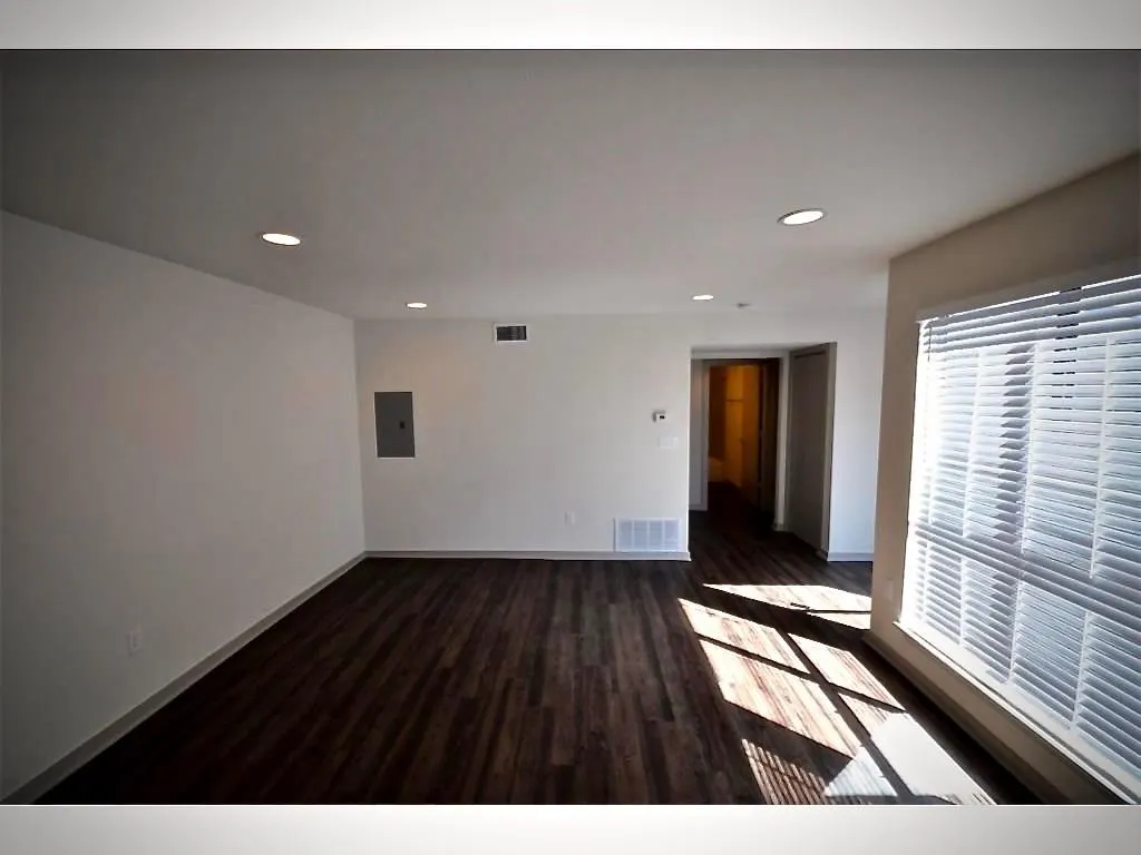 2806 Reagan Street, #209