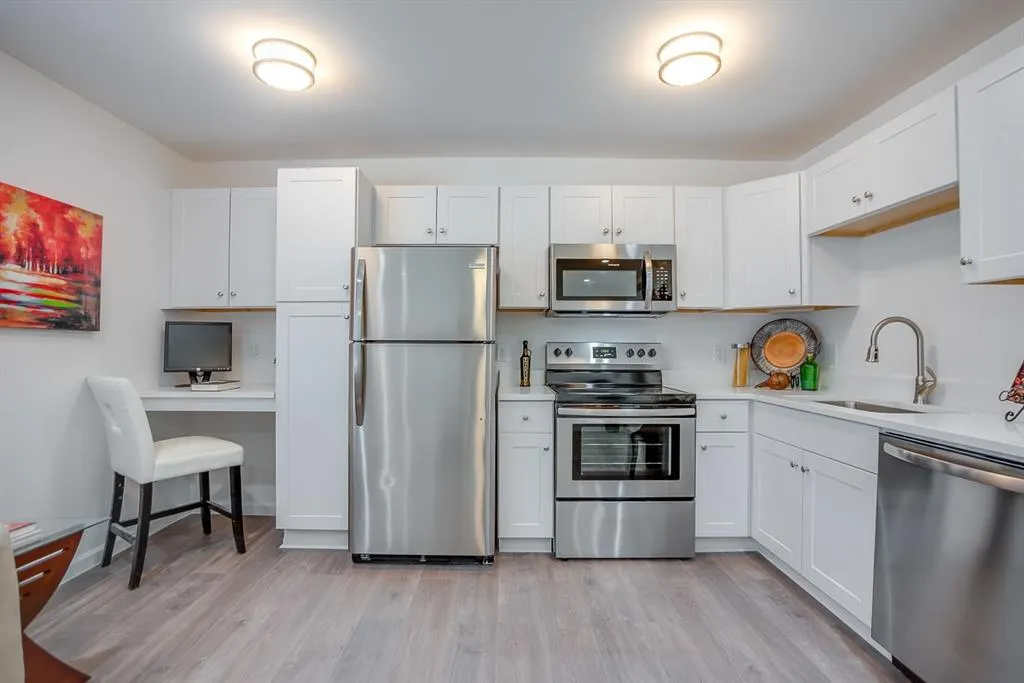 1809 Bennett Avenue, #105A