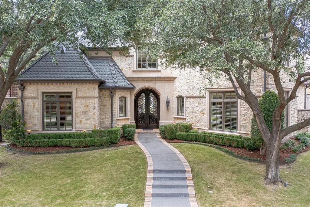 36 Armstrong Drive