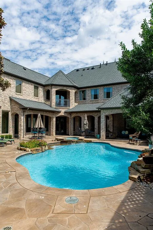 36 Armstrong Drive