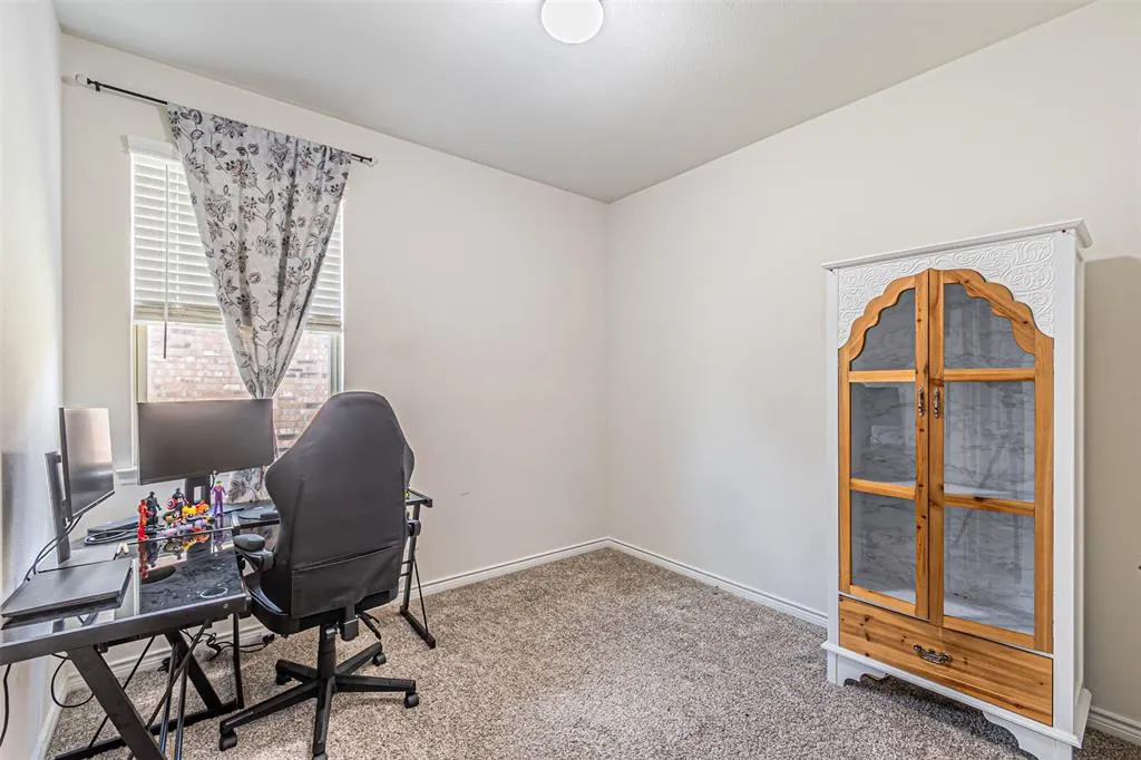 3316 Azure Lane
