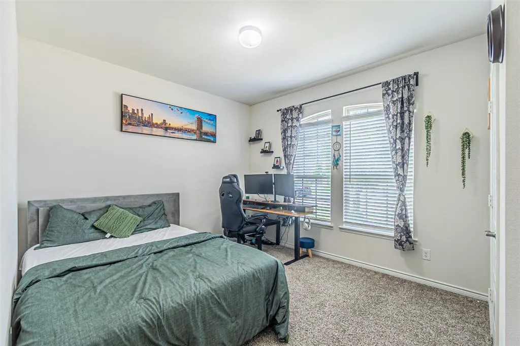 3316 Azure Lane