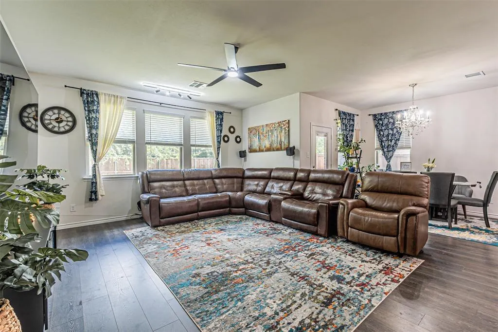 3316 Azure Lane