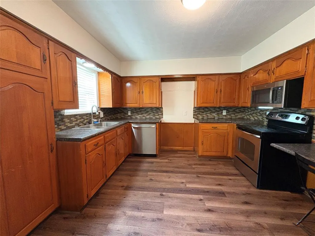 2523 Whitewood Drive