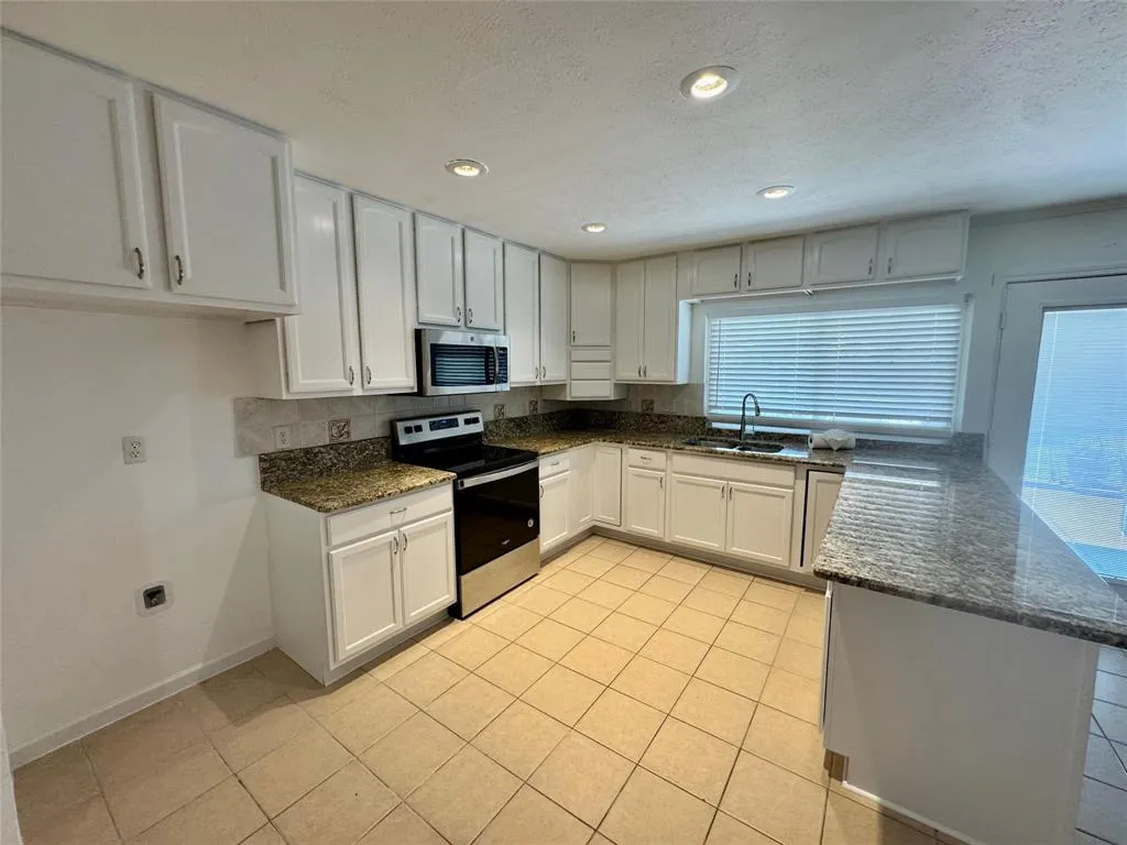 1828 Stockton Trail