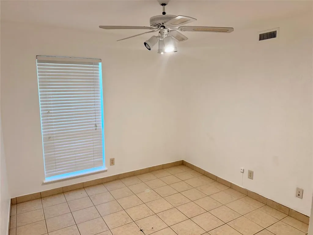 1828 Stockton Trail