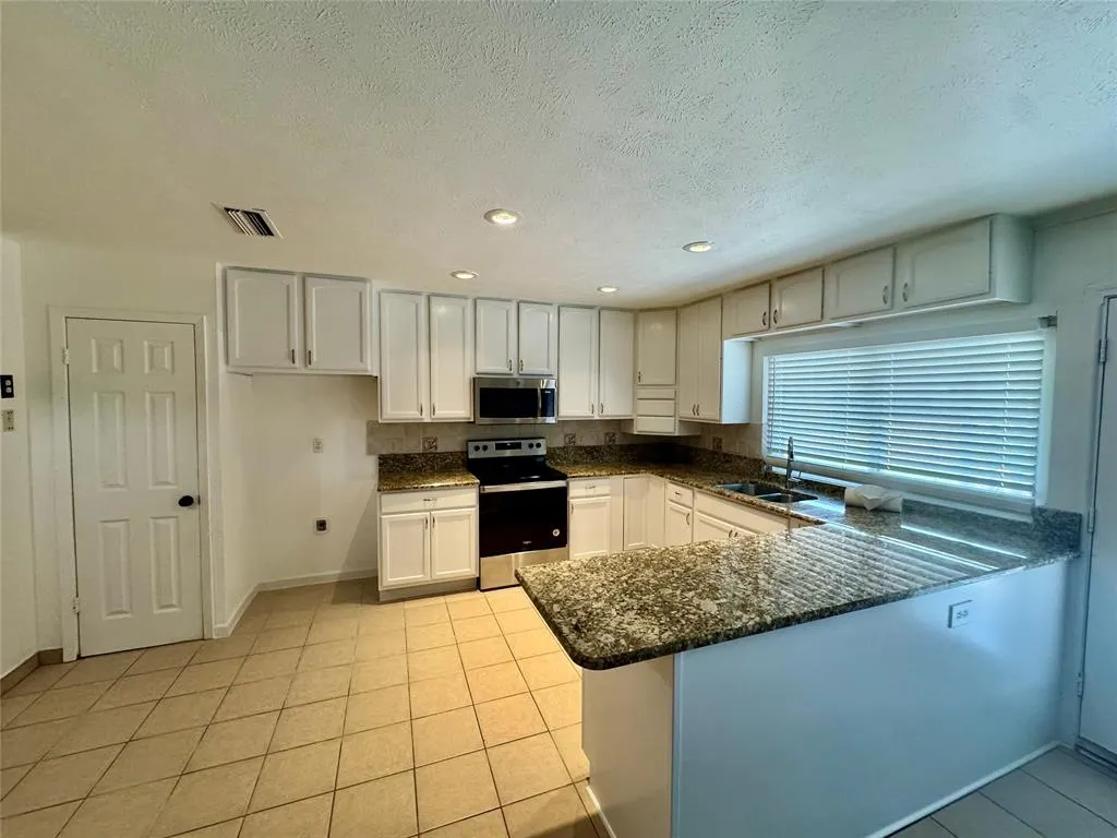 1828 Stockton Trail